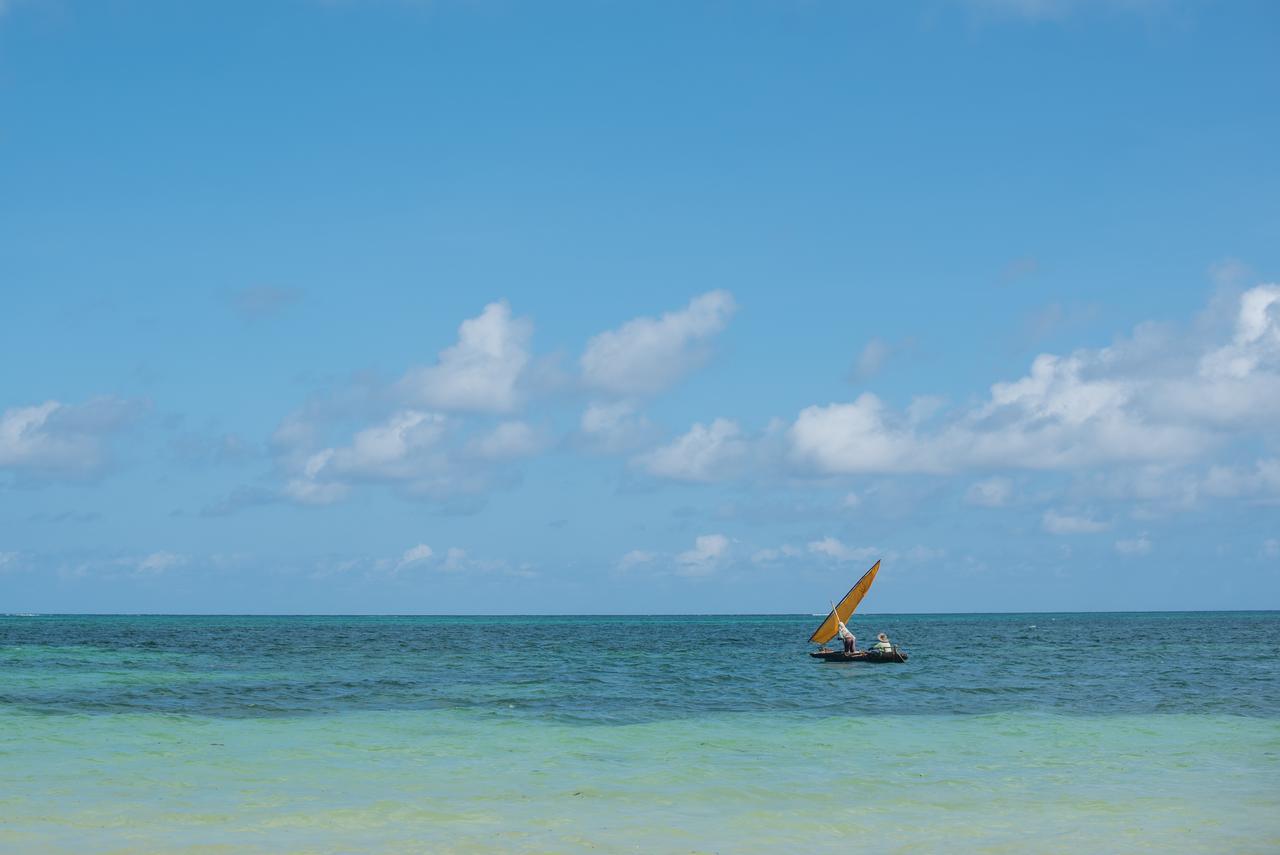 Soul Breeze Backpackers Diani Hostel Diani Beach Buitenkant foto