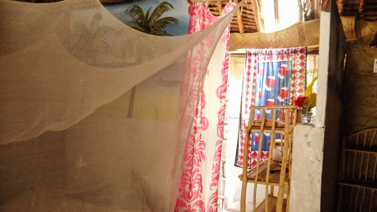 Soul Breeze Backpackers Diani Hostel Diani Beach Buitenkant foto
