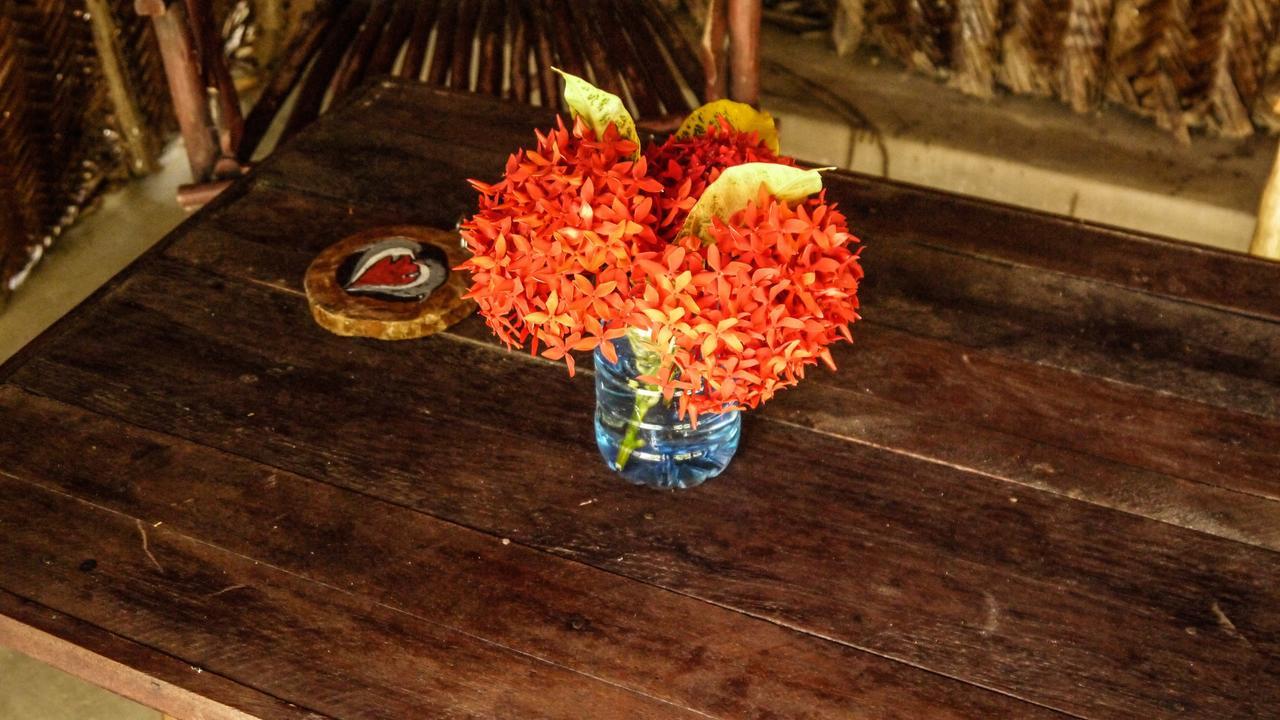 Soul Breeze Backpackers Diani Hostel Diani Beach Buitenkant foto