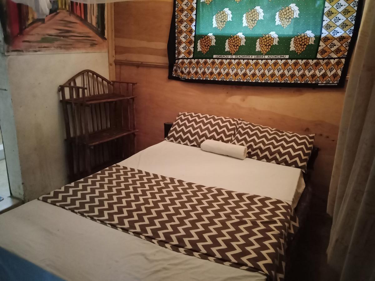 Soul Breeze Backpackers Diani Hostel Diani Beach Buitenkant foto