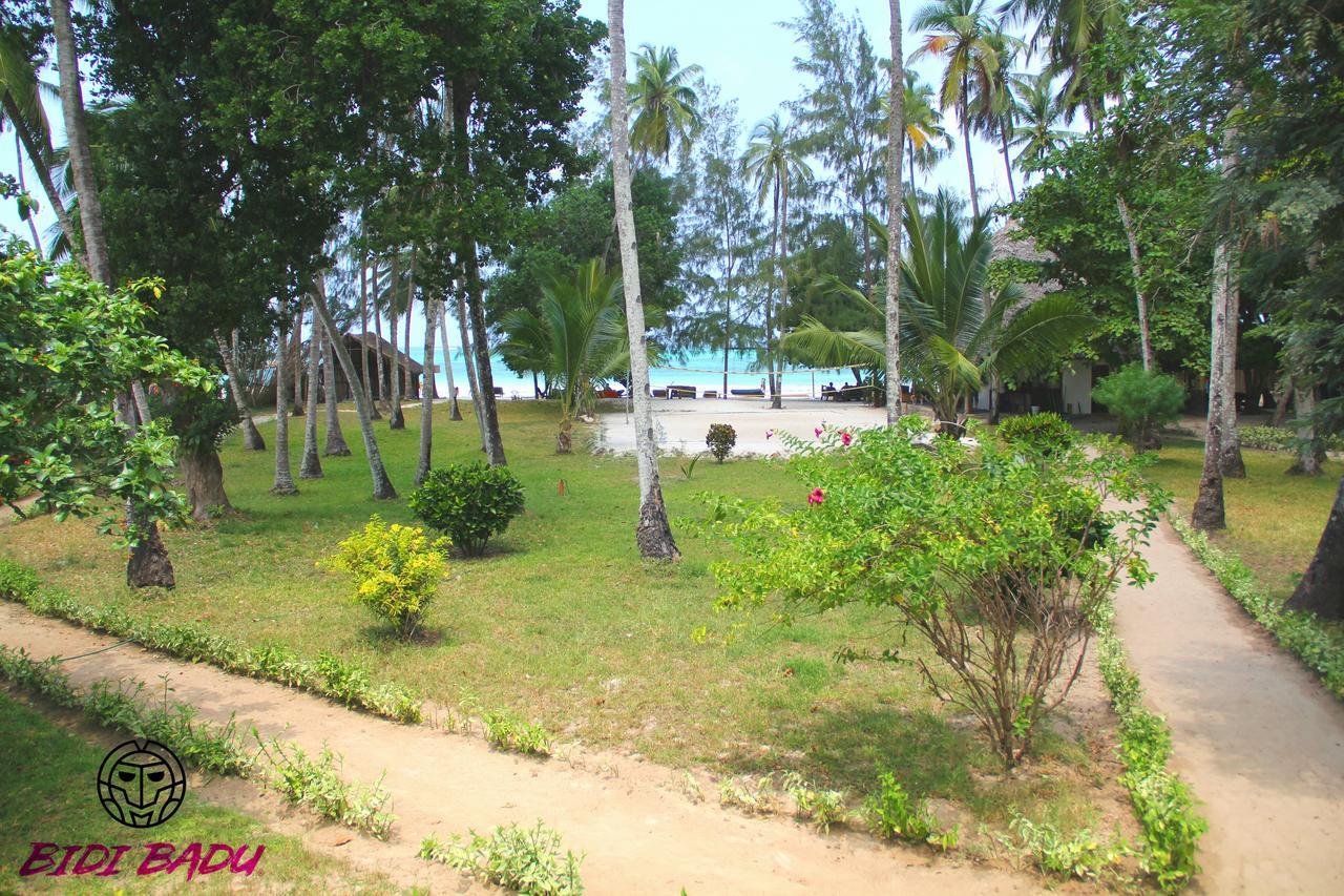 Soul Breeze Backpackers Diani Hostel Diani Beach Buitenkant foto